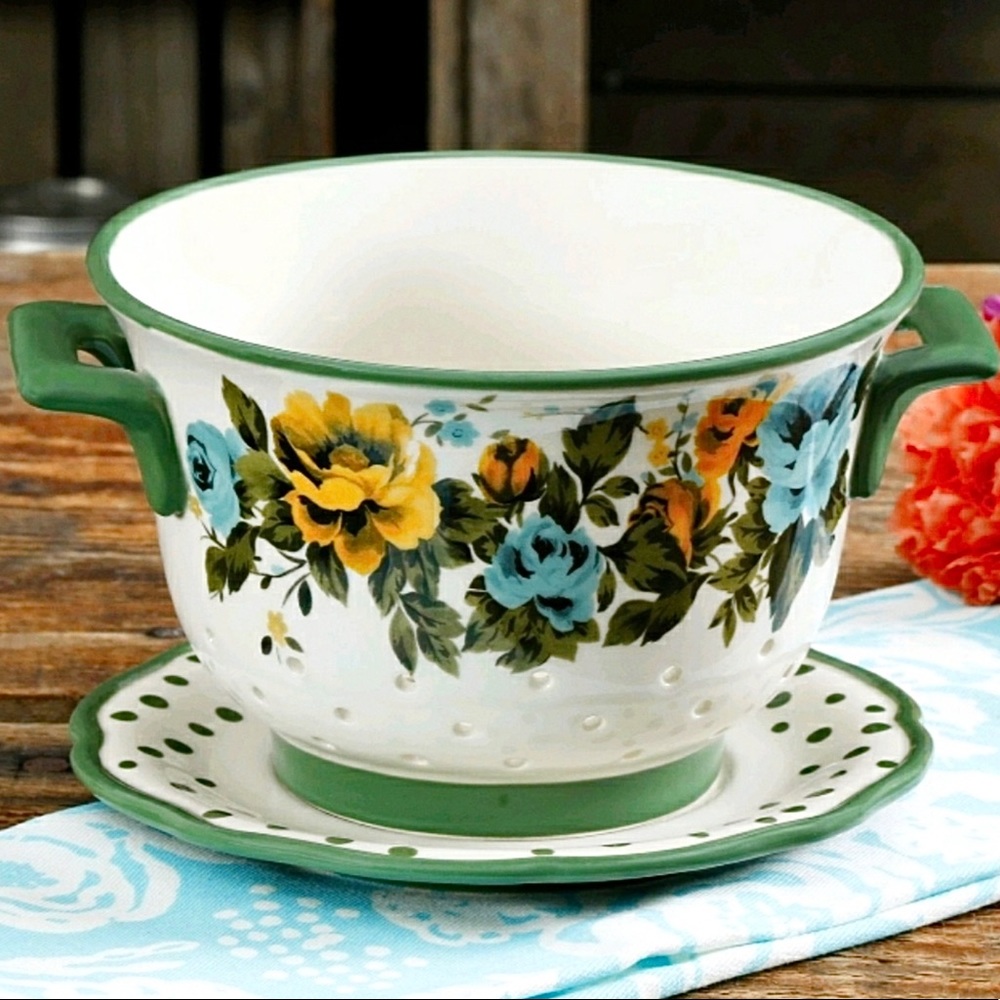 Pioneer Woman Rose Shadow Ceramic Berry Colander Set